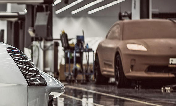 Porsche Macan Elektro (2022) Porsche Macan Elektro (2022)