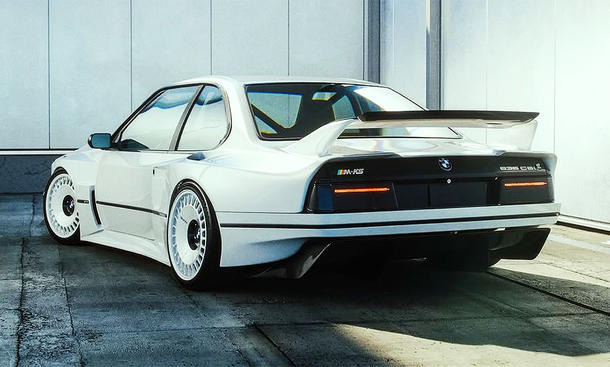 Blick von schräg hinten auf den BMW 635 CSi von The Kyza.
