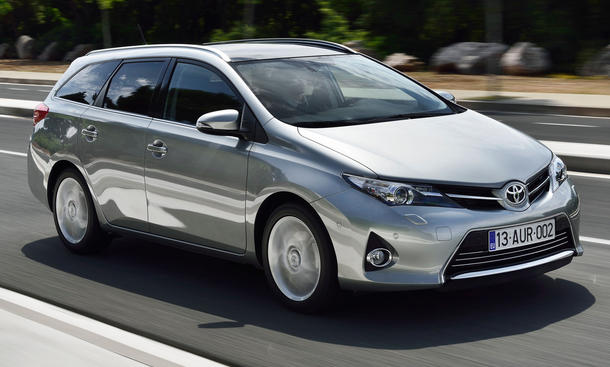 Bilder 2013 Toyota Auris Touring Sports 1.6 Valvematic Kompaktklasse Einzeltest