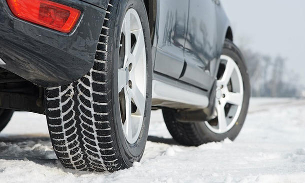 Winterausrüstung beim Auto: Unterschiedliche Pflichten in den