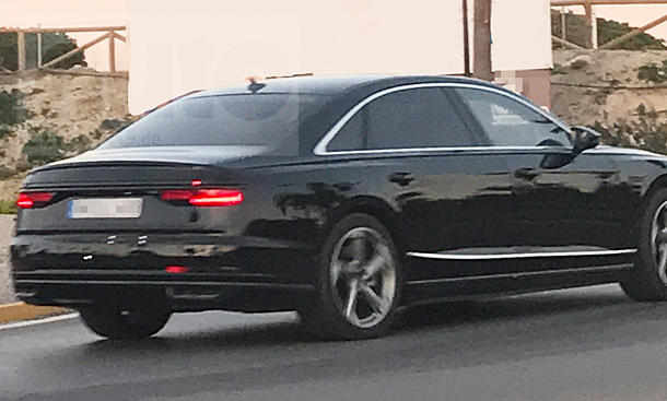 audi-a8-2017-3.jpg