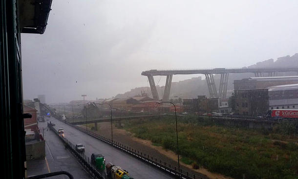 Autobahnbrücke A 10 bei Genua