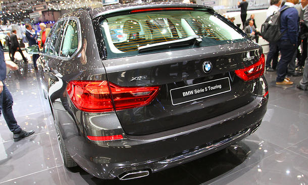 BMW 5er Touring auf dem Genfer Autosalon 2017