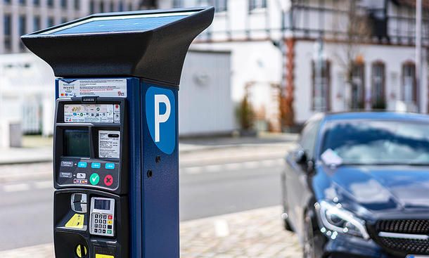 Parkautomat - IMAGO / CHROMORANGE Parkautomat
