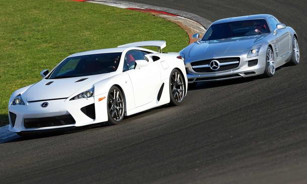 Sportwagen Lexus Lfa Gegen Mercedes Sls Amg Autozeitung De