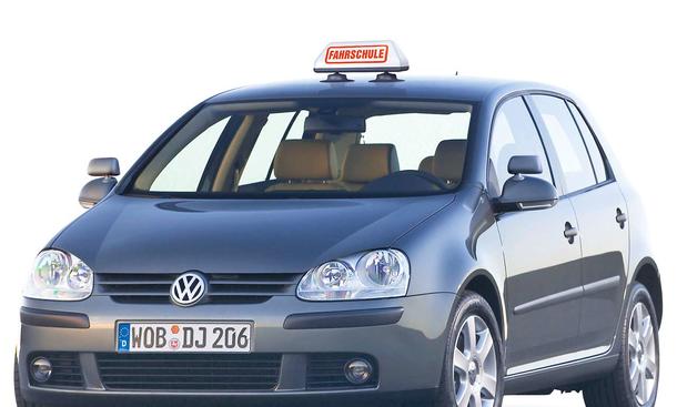 Top 10 Fahrschulautos: Der VW Golf V ist zur Zeit das verbreiteste Fahrschulauto