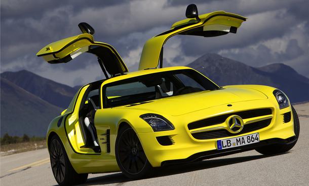 Die neue Studie Mercedes SLS AMG E-Cell bringt es mit vier Elektro-Motoren auf 533 PS