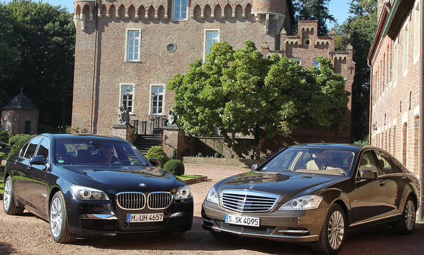 Luxusklasse-Limousinen im Vergleichstest: BMW 750i und Mercedes S 500 BlueEFFICIENCY