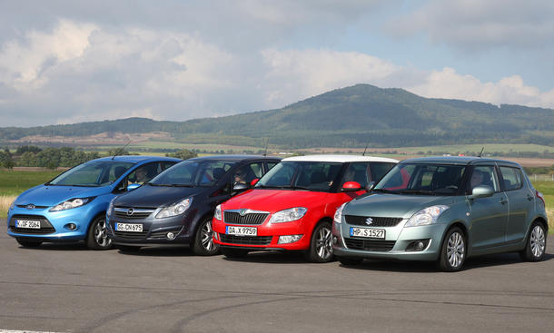 Der neue Suzuki Swift: Vier Kleinwagen im AUTO ZEITUNG Test 