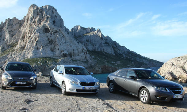 Drei Mittelklassen im Test der AUTO ZEITUNG - Ford Mondeo, Skoda Superb und Saab 9-5