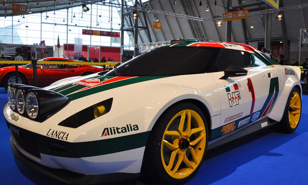 Retro Classics 2011 – Dino und New Stratos Der New Stratos, ein Highlight der Retro Classics 2011 Stuttgart