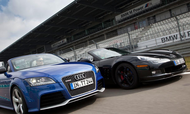 Audi TT RS plus Roadster und Corvette Grand Sport Cabrio im Vergleich