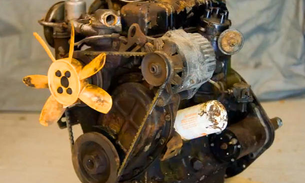 Stop-Motion: Motorenbau im Zeitraffer