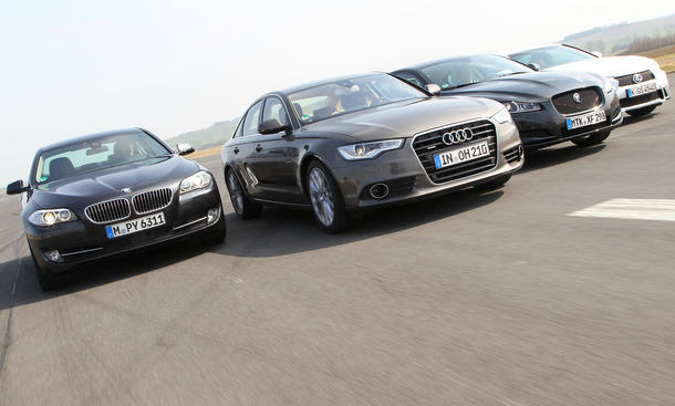 Vier Oberklasse-Limousinen im Vergleich: Audi A6, BMW 5er, Jaguar XF und Lexus GS im Test