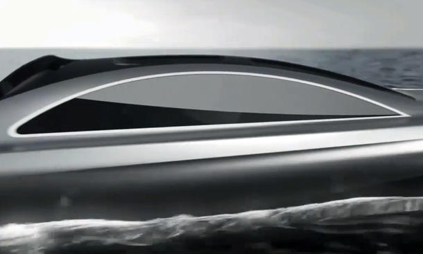 Silberpfeil-Yacht: Mercedes Silver Arrows Marine