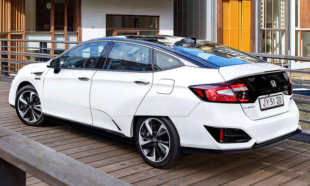 Honda Clarity FCV (2016)