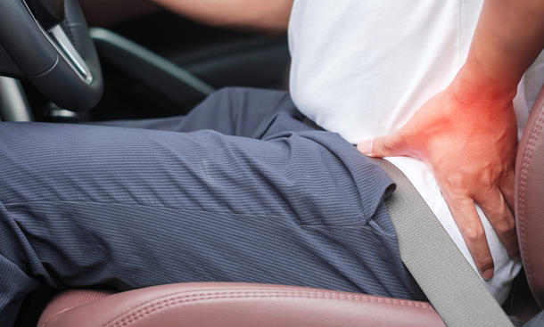 Massagesitzauflage gegen Schmerzen beim Autofahren