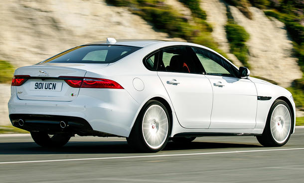 Jaguar XF (2015)