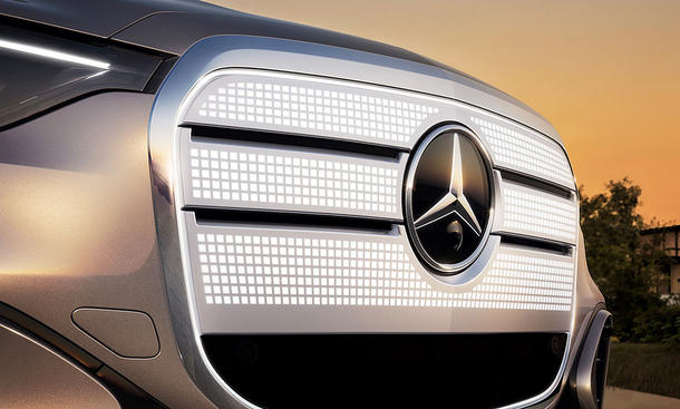 Neues Markengesicht: Mercedes zeigt Front des neuen GLC EQ mit großflächig illuminiertem Kühlergrill - Mercedes Neues Markengesicht: Mercedes zeigt illuminierten Kühlergrill