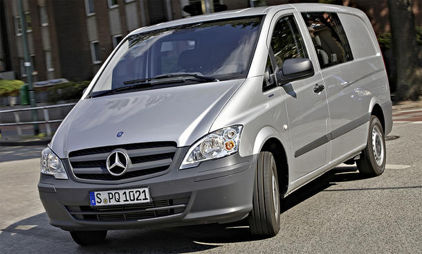 Mercedes startet einen weltweiten Rückruf – bei zwei Van-Modellen könnten fehlerhafte Airbags zu Verletzungen führen.