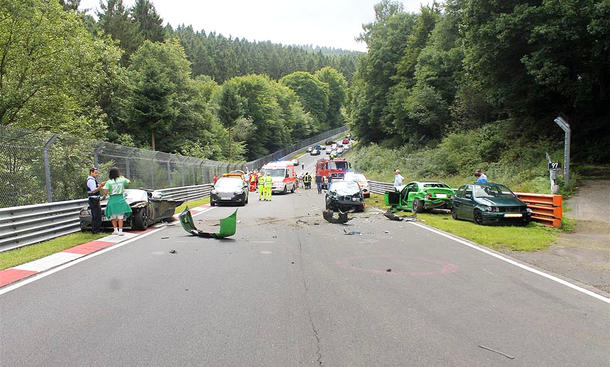 Unfall auf Nürburgring-Nordschleife
