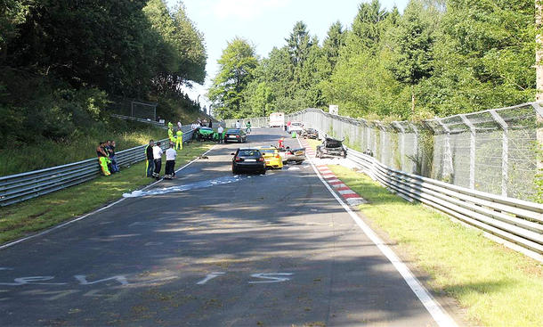 Unfall auf Nürburgring-Nordschleife