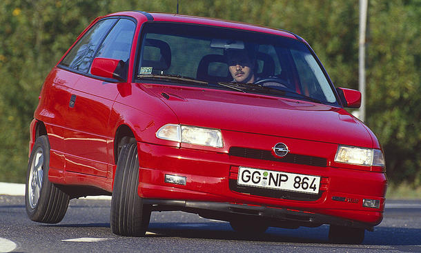 Opel Astra F - AUTO ZEITUNG Opel Astra F