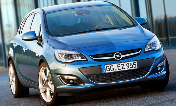 https://www.autozeitung.de/assets/styles/article_image/public/field/image/opel-astra-facelift-2012.jpg?itok=SZPpXMl-