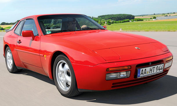 Porsche 944 S2: Classic Cars