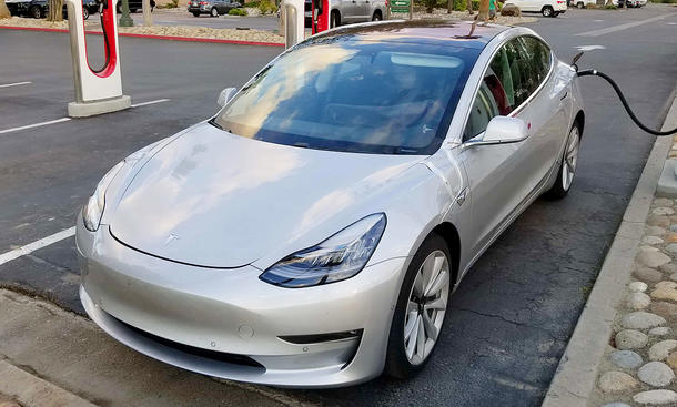 Tesla Model 3 (2017)