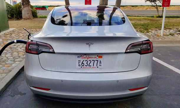 Tesla Model 3 (2017)