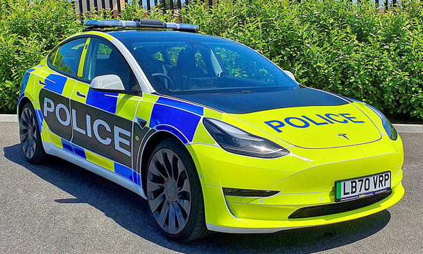 Tesla Model 3 Polizeiauto