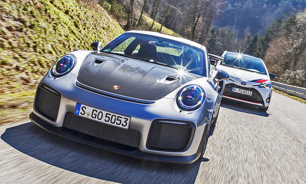 Porsche 911 GT2 RS/Toyota Yaris GRMN: Vergleich