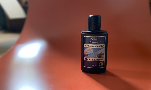 Draufsicht auf Petzold's Premium Reinigungspolitur.