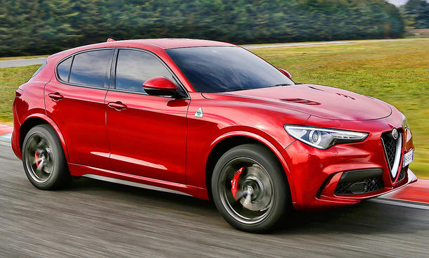 Alfa Romeo Stelvio QV (2017)