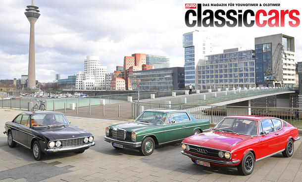 Das Lancia 2000 Coupé/Mercedes 250 C Coupé/Audi 100 Coupé S statisch von schräg vorne fotografiert. 