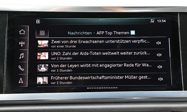 Audi Q3: Connectivity