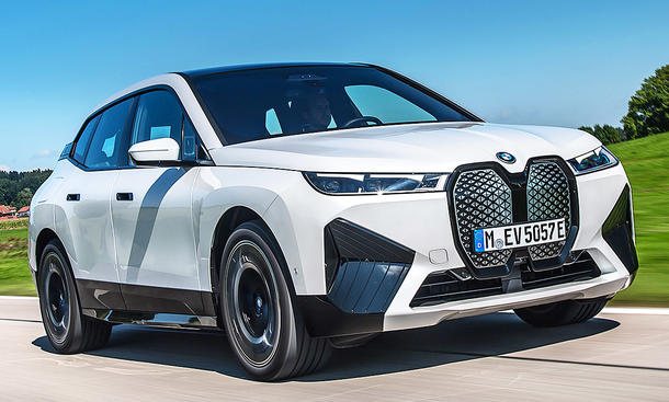 BMW iX xDrive50 (2021)