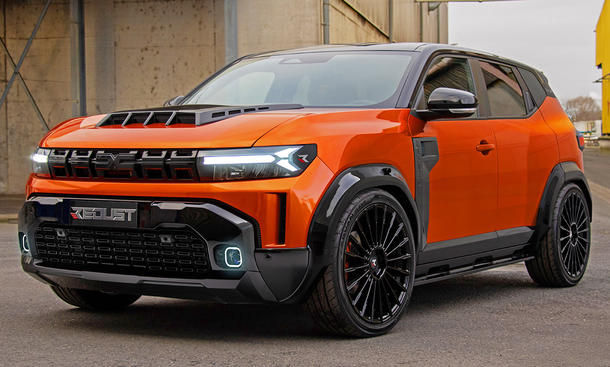 Dacia Duster of Redust - Redust Dacia Duster على مائل قطري.