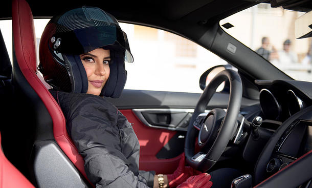 Saudi Arabien erlaubt Frauen das Autofahren