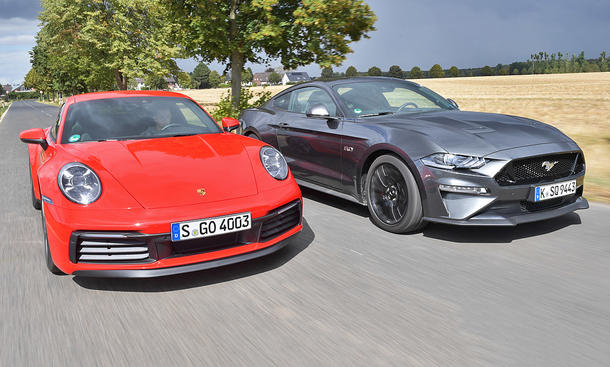 Porsche 911 Carrera S/Ford Mustang GT Fastback