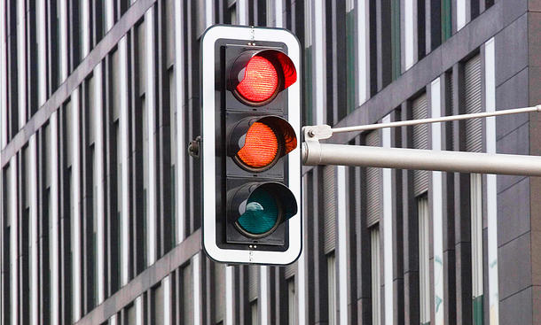 Ampel Bei Gelb überfahren Ampel Bei Gelb überfahren