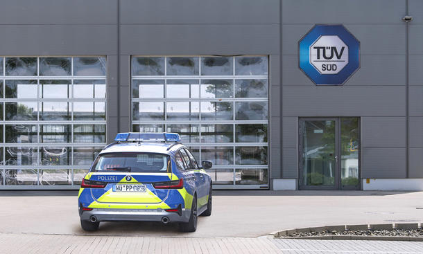 Polizeiauto ohne HU