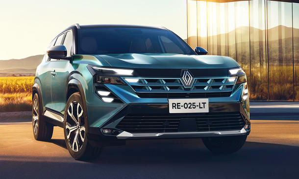 Man sieht den Renault Boreal (2025) von schräg vorne.