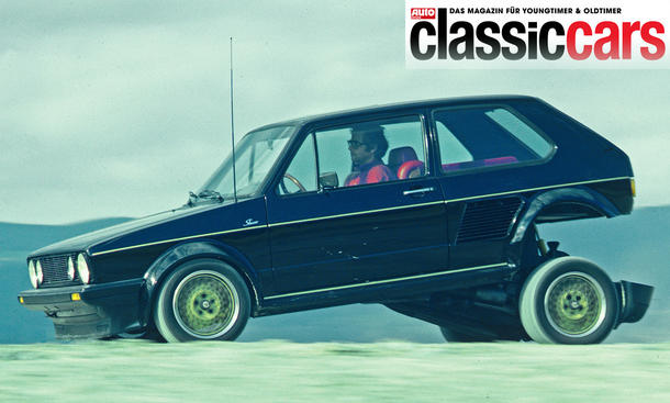 Der Sbarro Golf Turbo (1982) fahrend von schräg vorne.