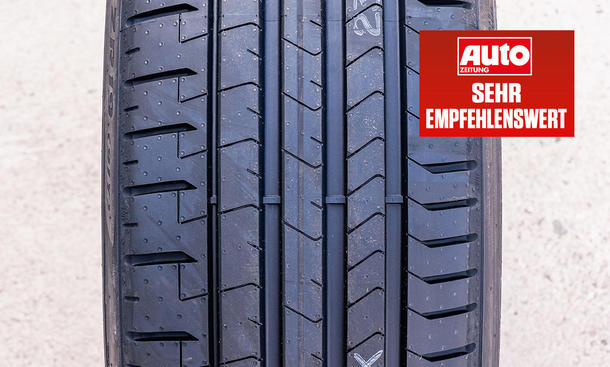 Pirelli P Zero PZ4 S.C.