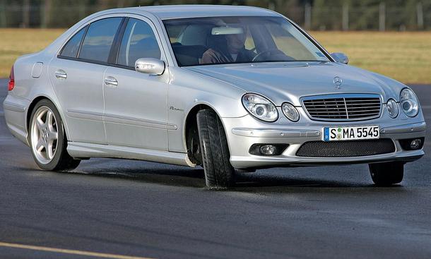 MERCEDES CLASSE E mercedes-benz-w211-e55-amg-kompressor-designo-deutsches-fahrzeug  Gebrauchtwagen