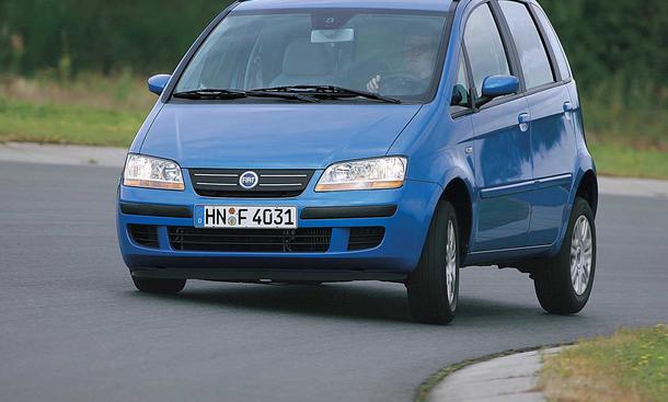 Vergleichstest Minivans - Fiat Idea, Opel Meriva, Renault Modus | Vergleichstest Minivans - Fiat Idea, Opel Meriva, Renault Modus |