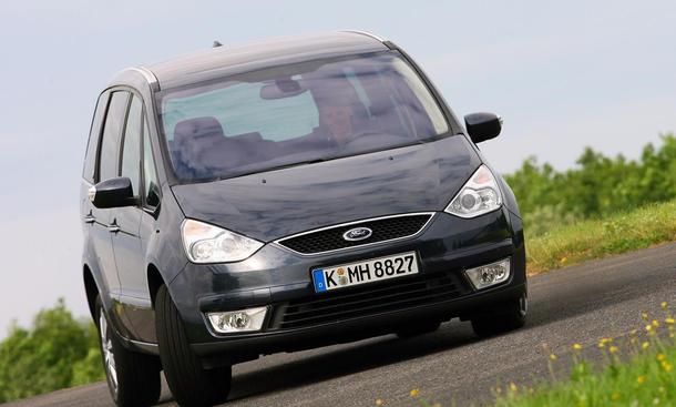 Der Grosse Fahrt Mit Drei Vans In Xxl Autozeitung De