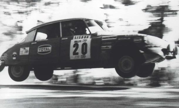 Die Göttin war bei Rallyes auch in ihrem letzten Produktionsjahr für völlig unstandesgemäße Bewegung gut
» zurück zum Artikel